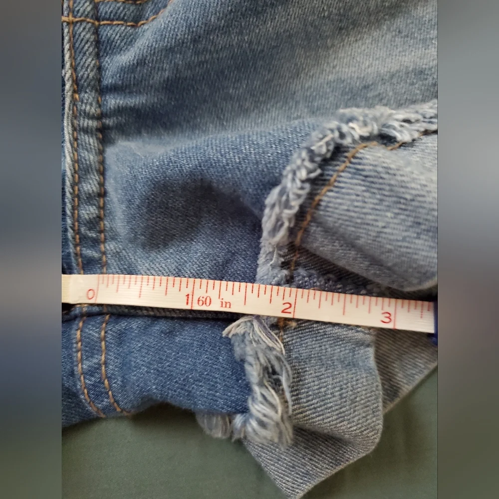 Distressed and Cuffed Celebrity Pink Shorts - Picture 2 of 5